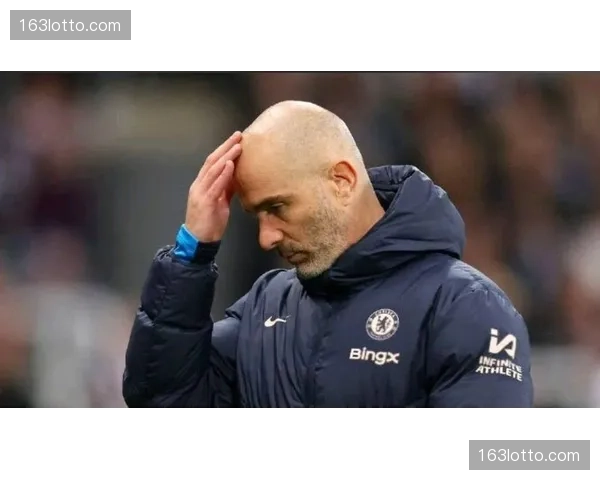 萨尔后场停球失误酿成丢球 切尔西个体失误折射全队紧张心态 萨尔后场停球失误酿成丢球 切尔西个体失误折射全队紧张心态