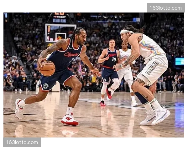 伦纳德场均1.6抢断位列抢断榜前三 快船锋线防守压迫性依旧